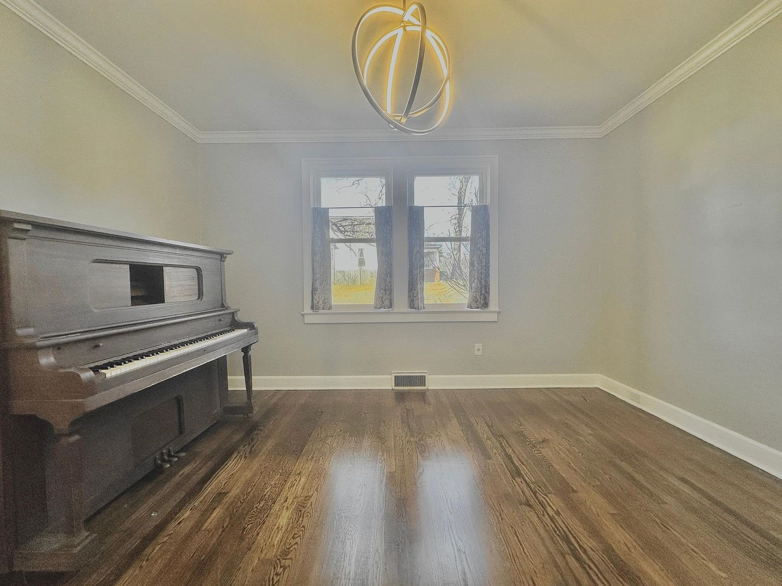 1211 N Nashville Ave Sheffield, AL 35660  | Single Family