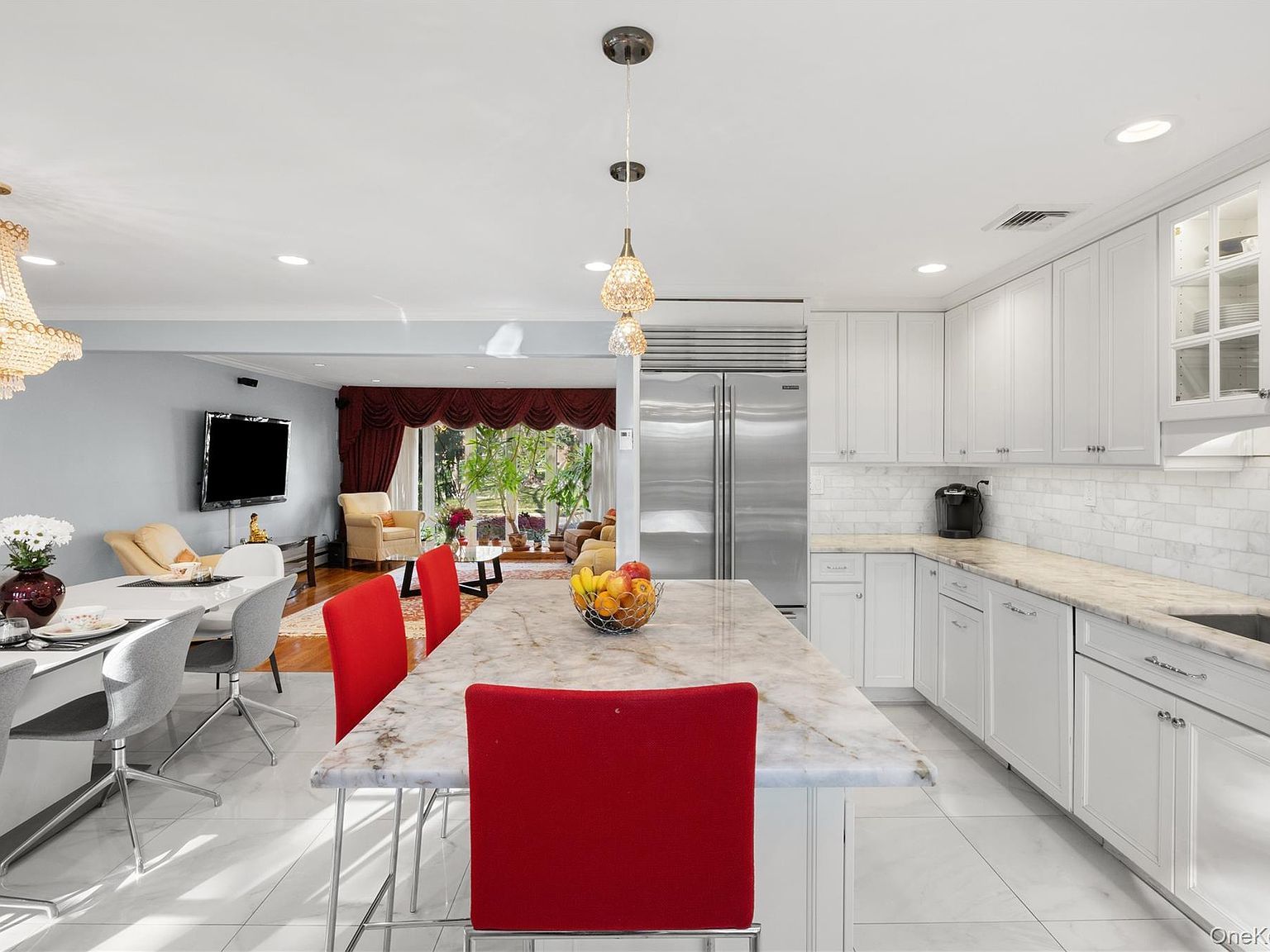 38 Lake Dr New Hyde Park, NY 11040  | Single Family