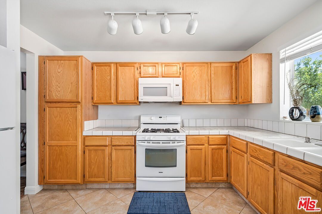 44220 Encanto Way Lancaster, CA 93536  | Single Family