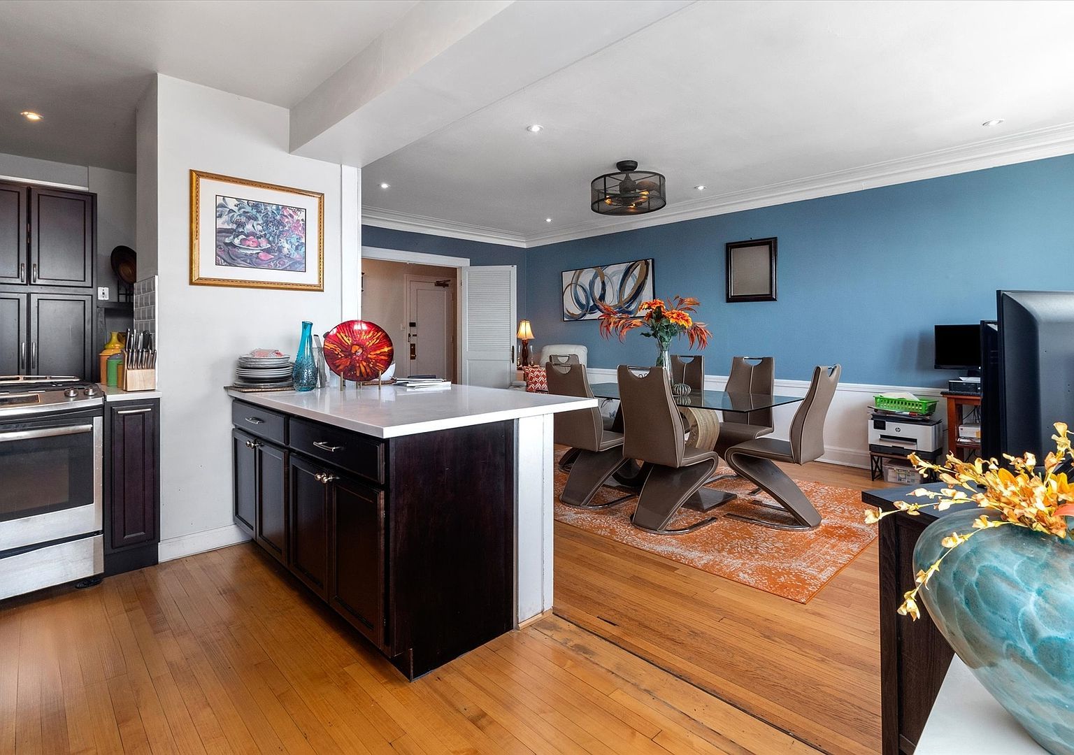 5555 S Everett Ave APT C-14 Chicago, IL 60637 | Condominium