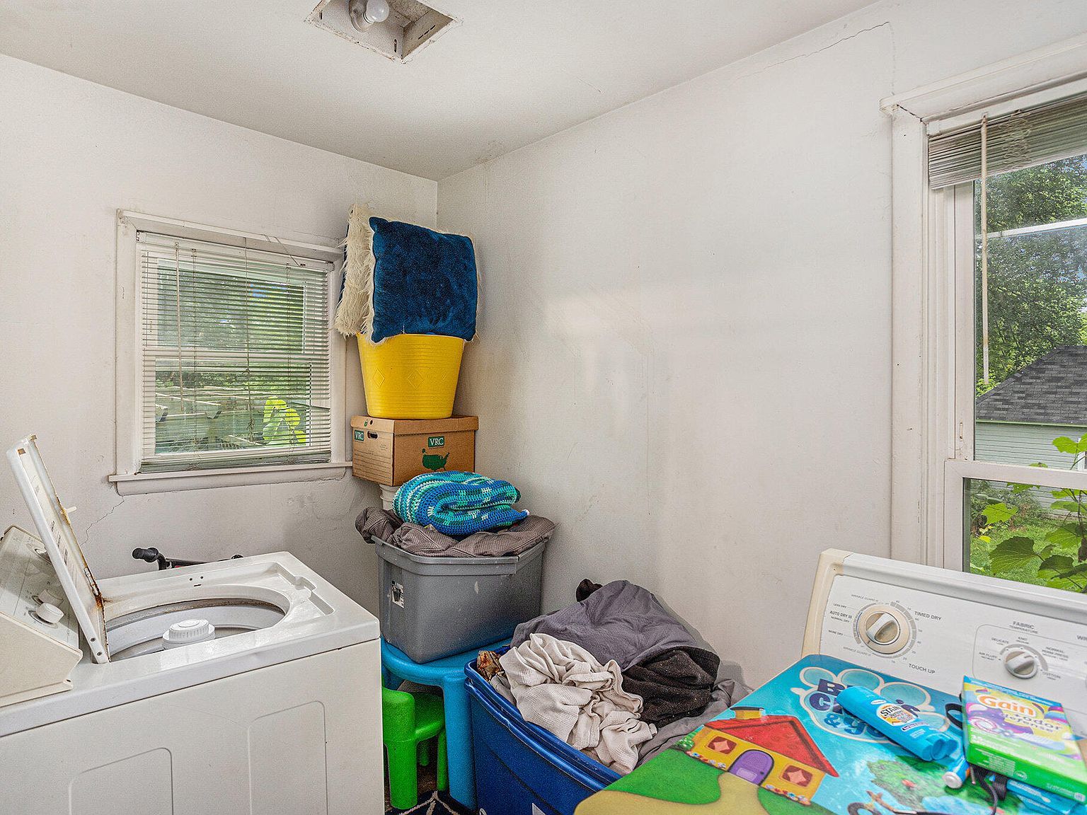 1110 Hotop Ave Kalamazoo, MI 49048  | Multi Family