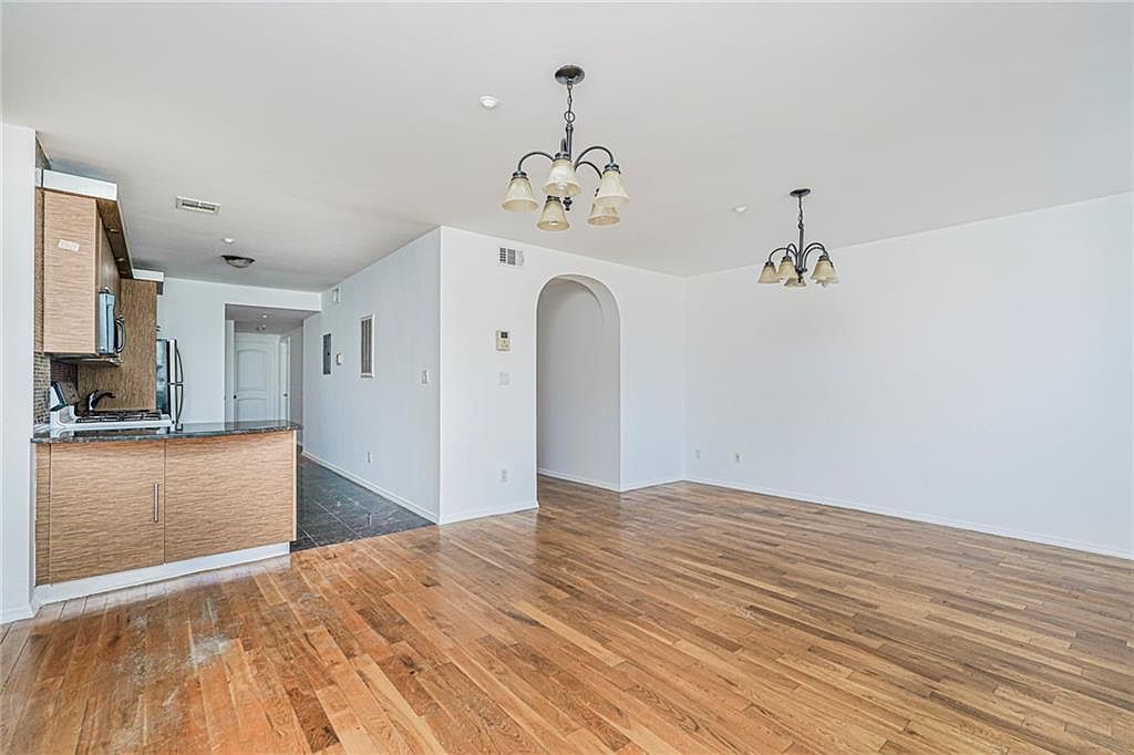 1132 Blake Ct APT 1B Brooklyn, NY 11235 | Condominium
