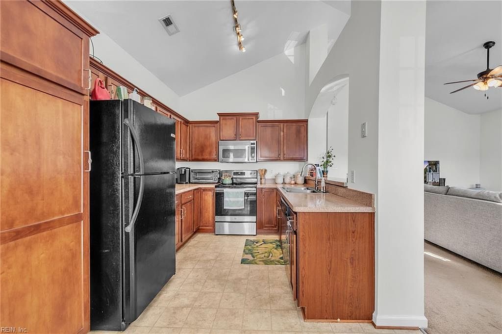 1110 Rivers Arch Carrollton, VA 23314  | Condominium