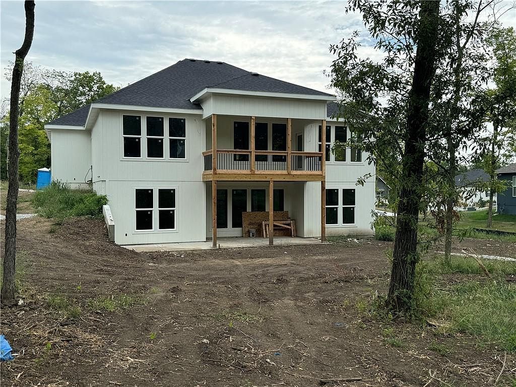 1504 SW Stonewall Dr Oak Grove, MO 64075  | Single Family