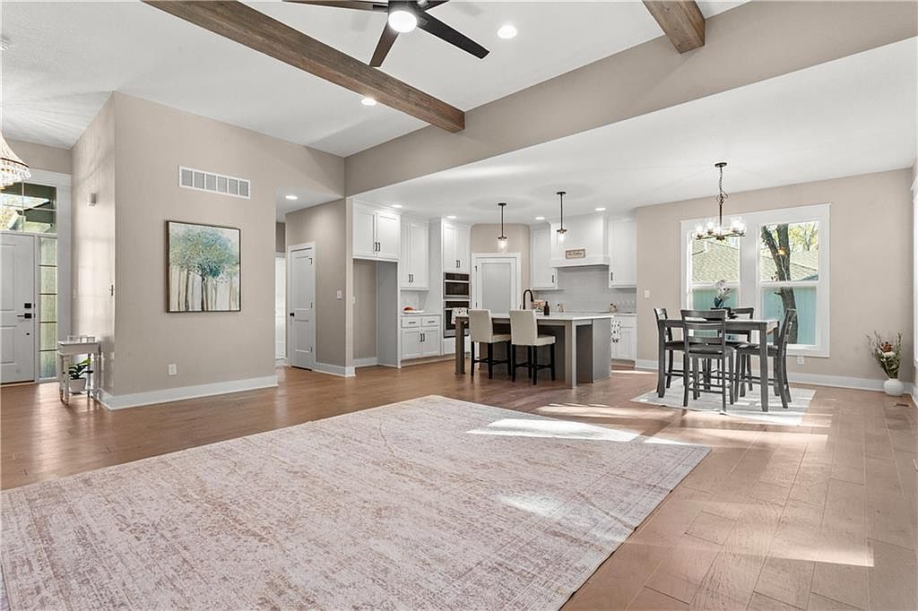 303 SW 17th St Oak Grove, MO 64075  | Single Family