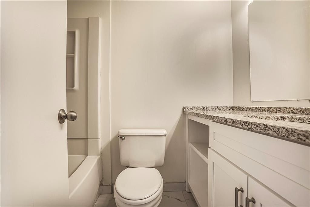 587 Virginia Ave NE APT 315 Atlanta, GA 30306 | Condominium