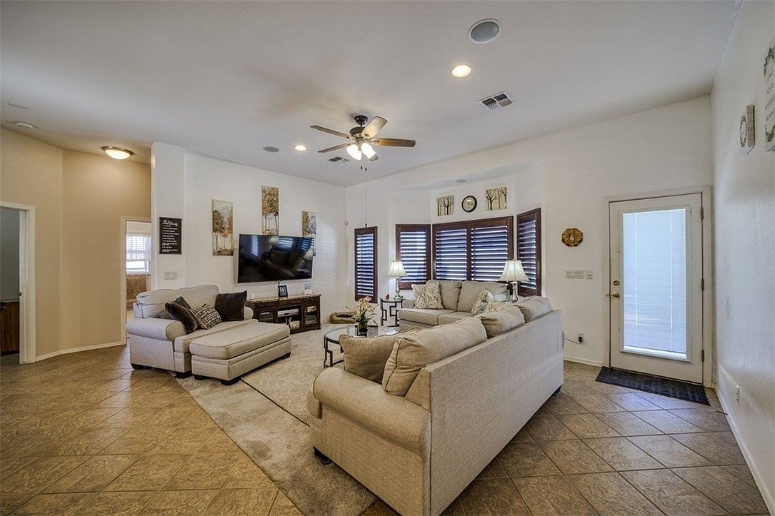 2706 Sanctuary Dr Bullhead City, AZ 86442 | Single Family