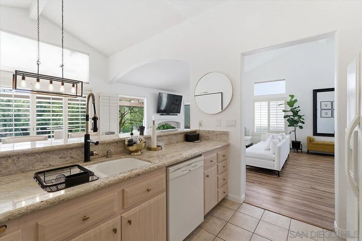 29585 Circle R Greens Dr Escondido, CA 92026  | New build