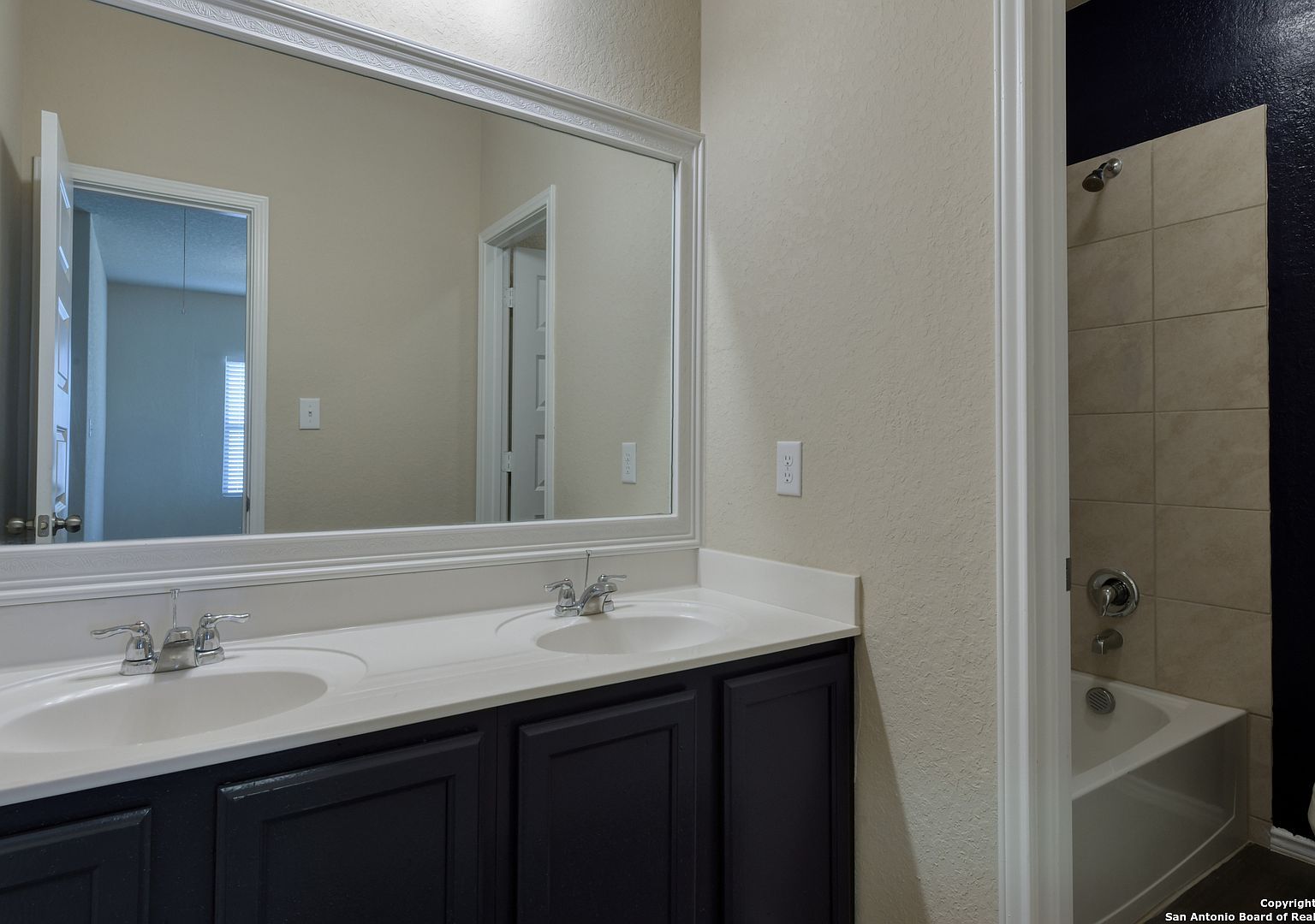 3931 Somers Crst San Antonio, TX 78211 | Single Family