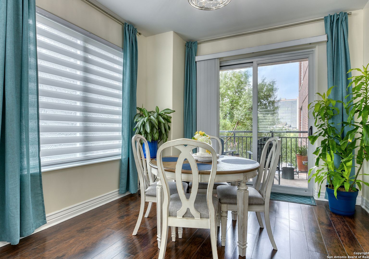 215 N Center St APT 206 San Antonio, TX 78202 | Condominium