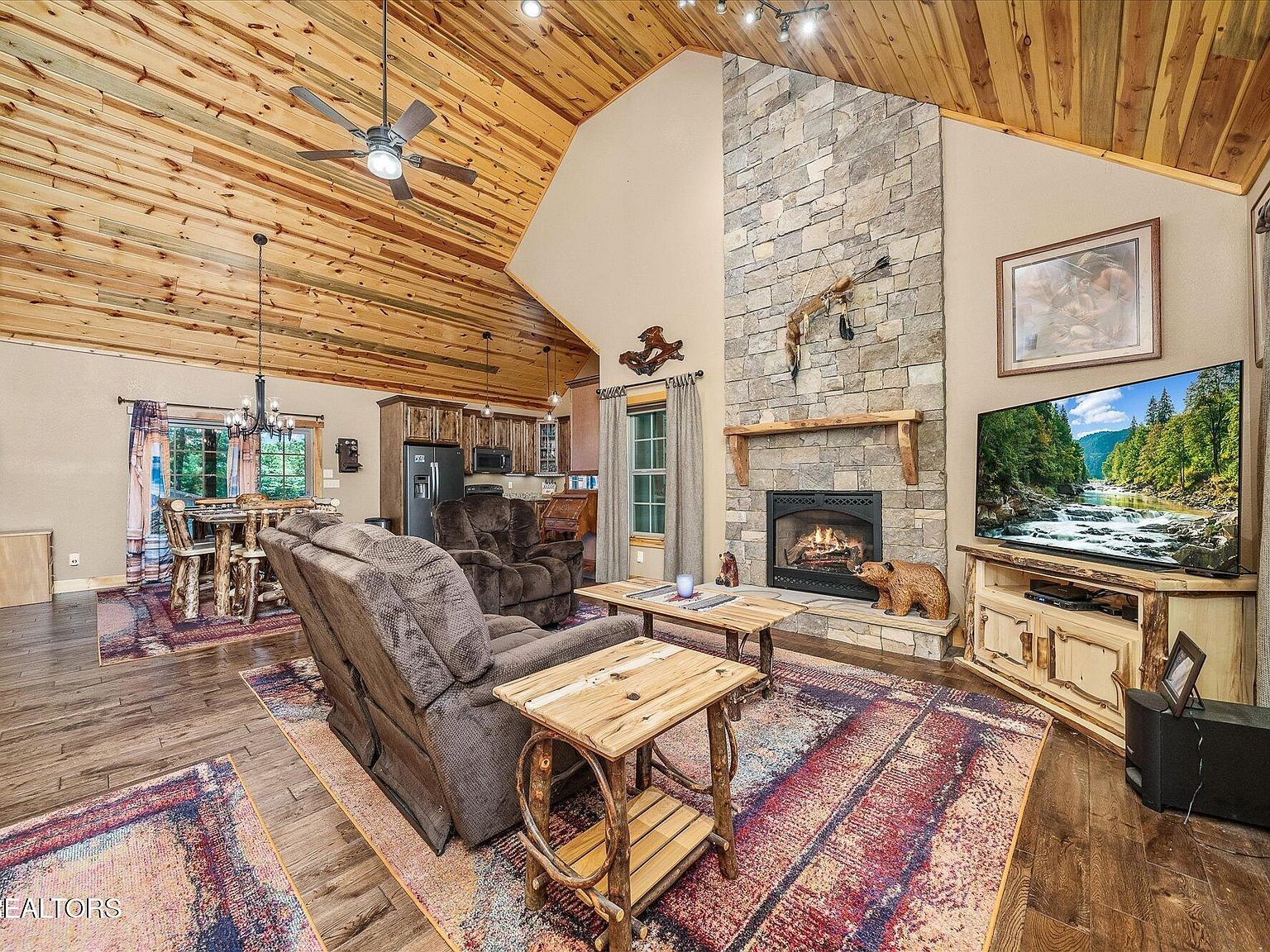 424 Wilderness Ln Jamestown, TN 38556  | Single Family