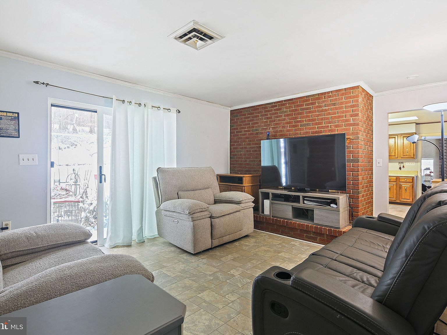 8608 Kratz Ln Baltimore, MD 21244  | Single Family