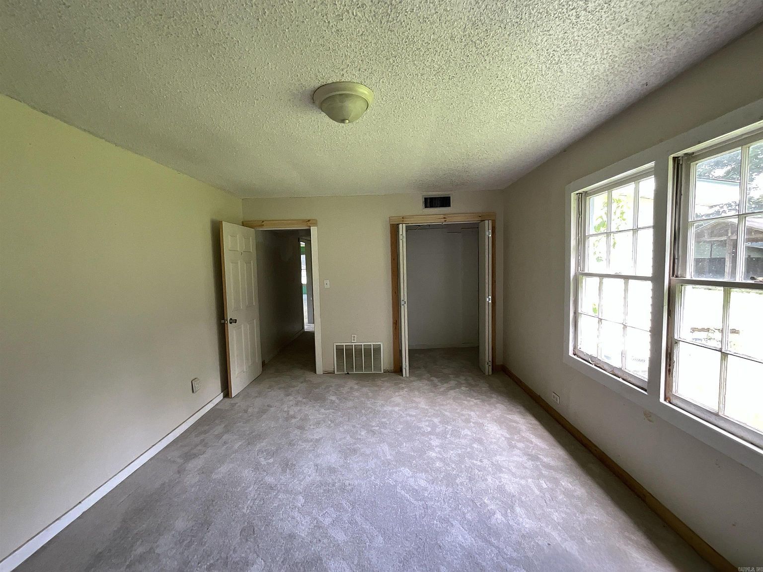 308 E Douglas St Jefferson, TX 75657  | Single Family