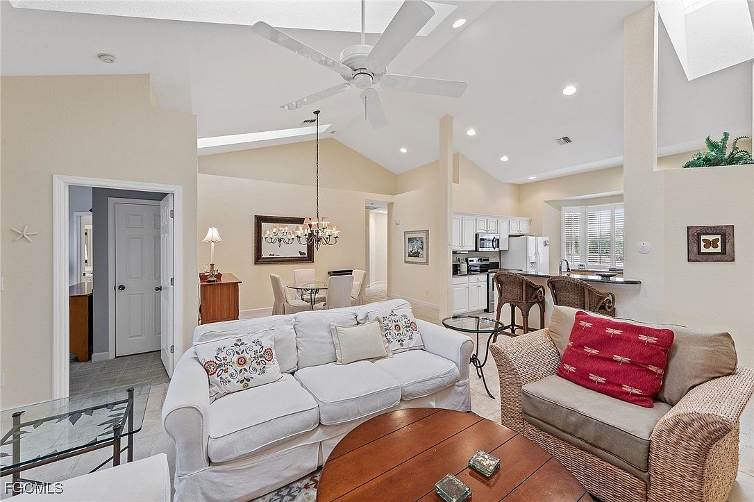 25140 Goldcrest Dr APT 622 Bonita Springs, FL 34134  | Condominium