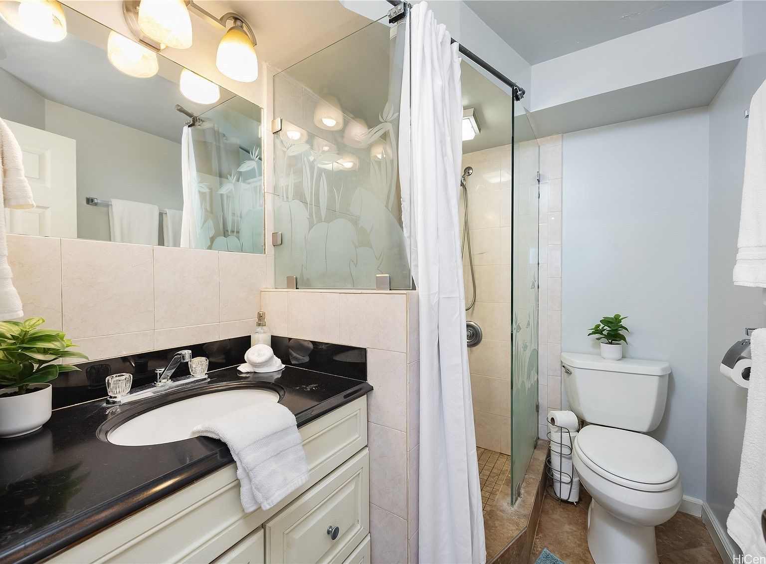 1700 Ala Moana Blvd APT 3801 Honolulu, HI 96815 | Condominium