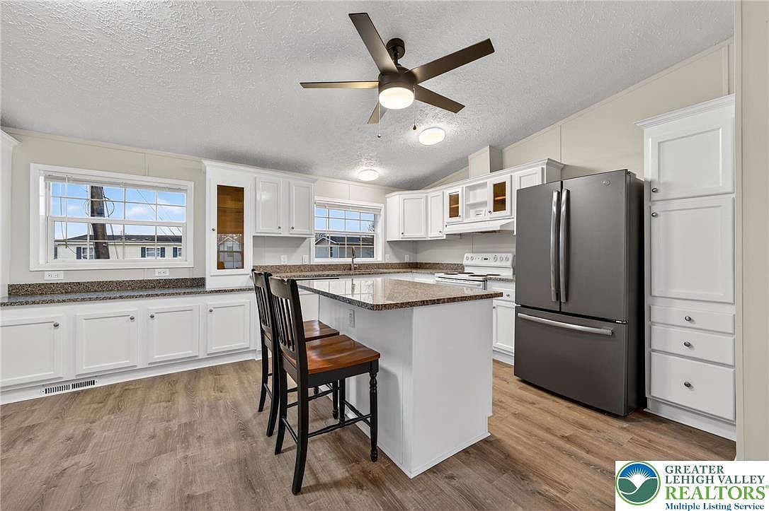 1190 Grange Rd Trailer K5 Allentown, PA 18106  | New build