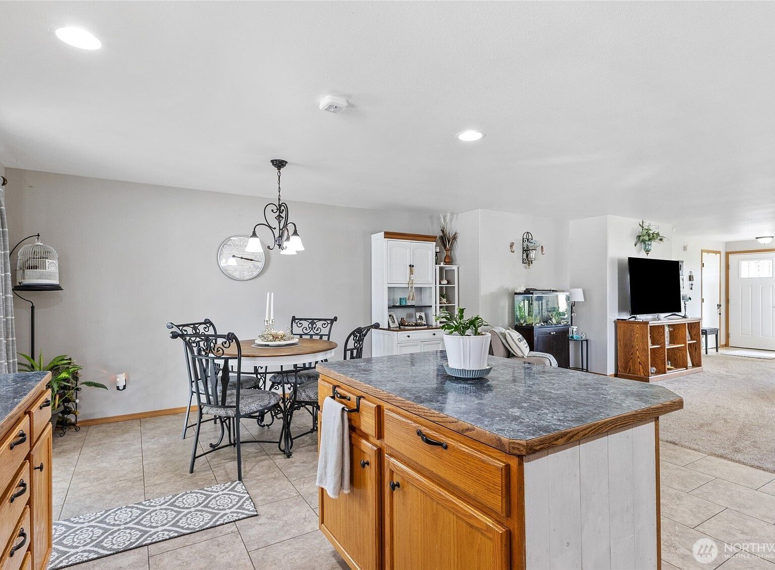 1346 E Greens Loop Rd Moses Lake, WA 98837  | Single Family