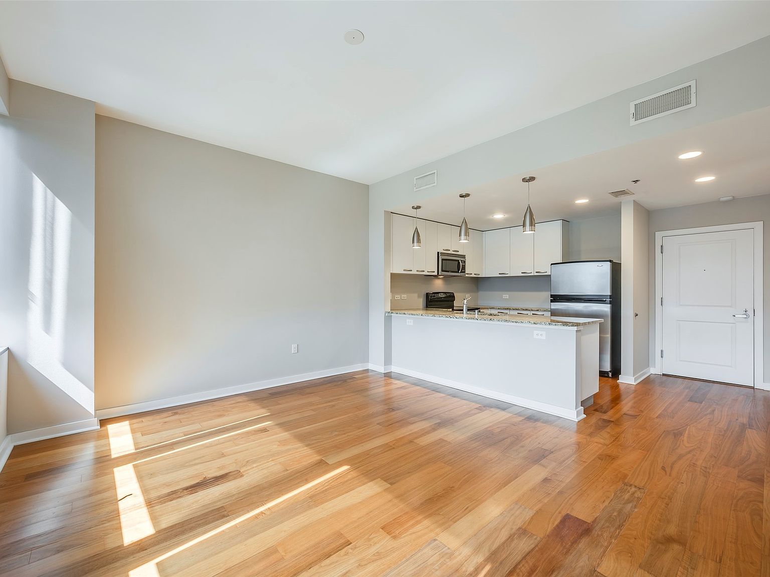 1200 Main St APT 1002 Dallas, TX 75202  | Condominium