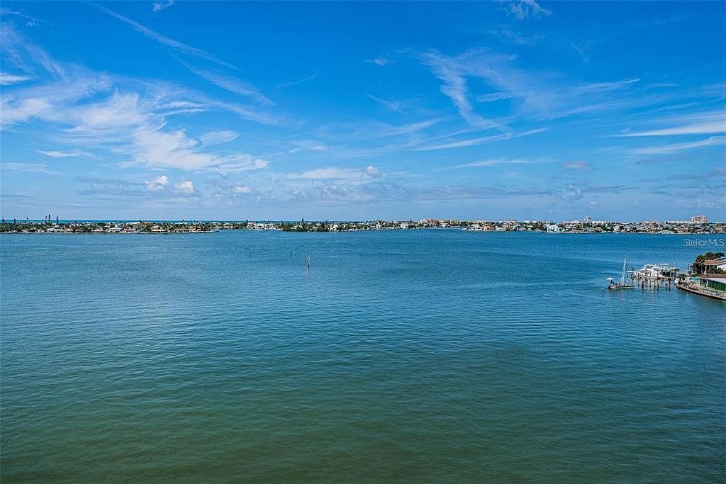 4750 Cove Cir APT 605 Saint Petersburg, FL 33708 | Condominium