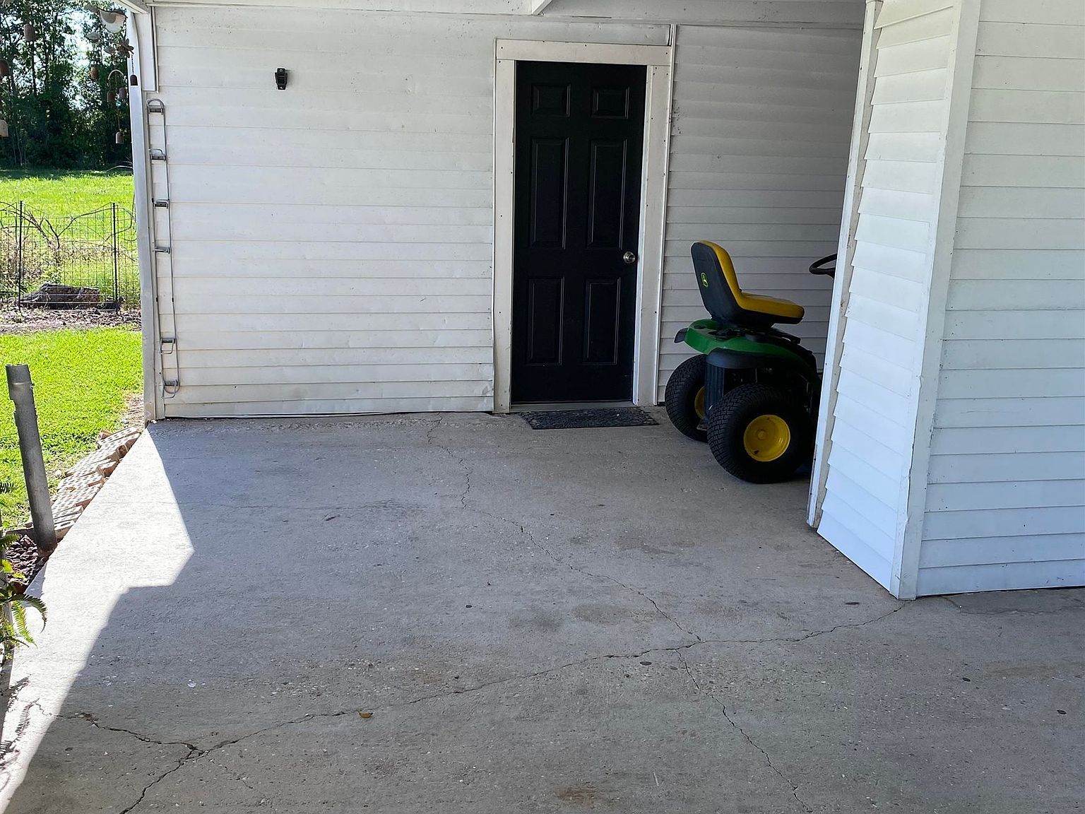 114 S Dominique Dr Gheens, LA 70355 | Single Family