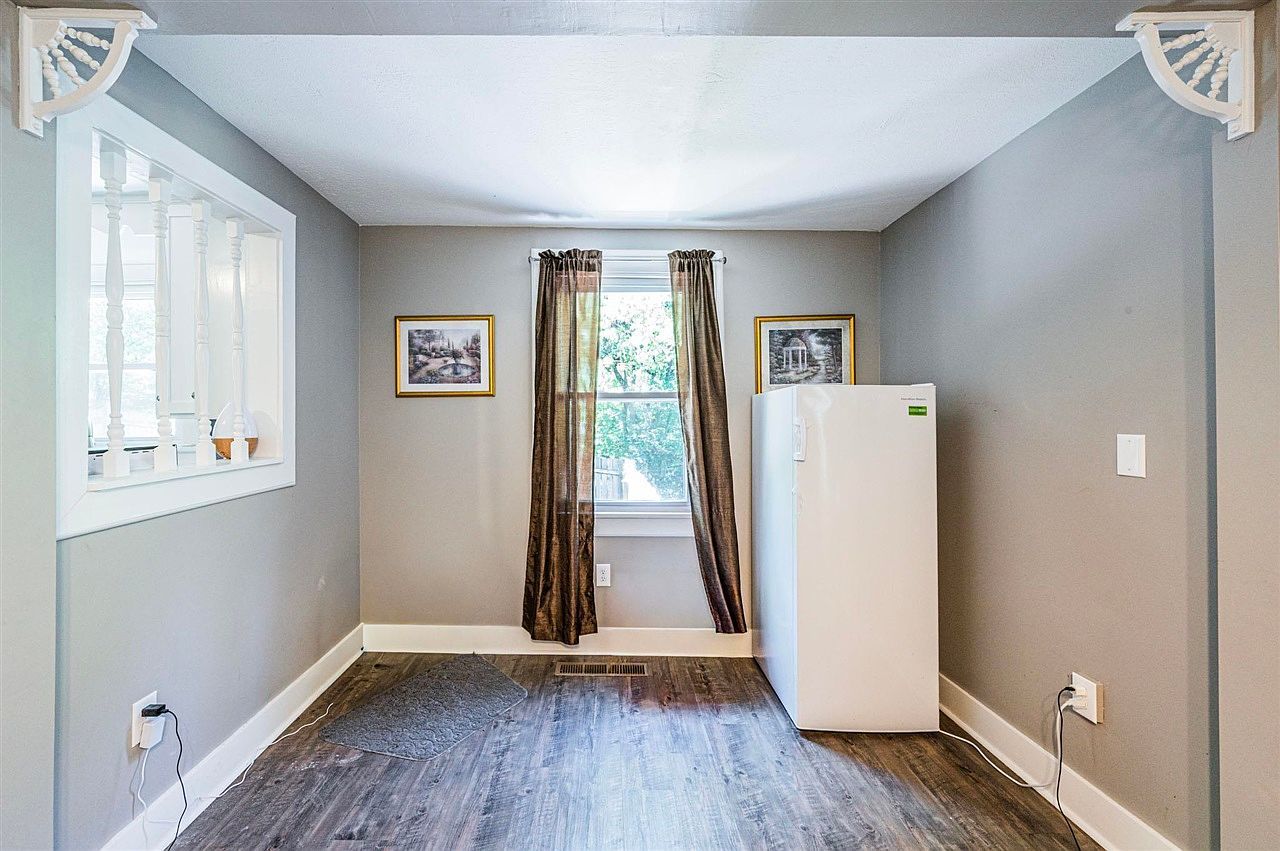 500 Dockins St Russellville, KY 42276 | Single Family