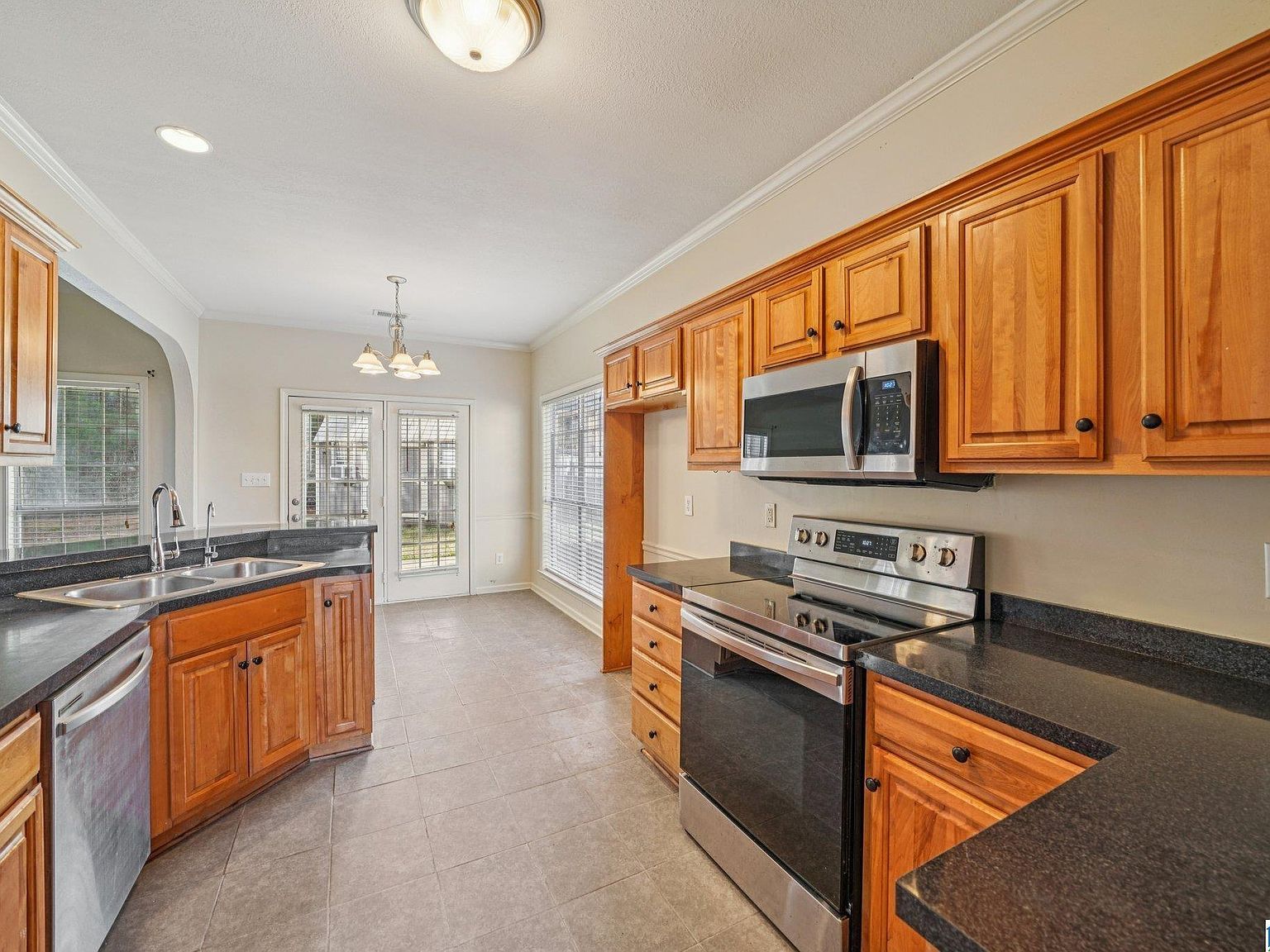 110 Lantana Cir Pelham, AL 35124 | Single Family