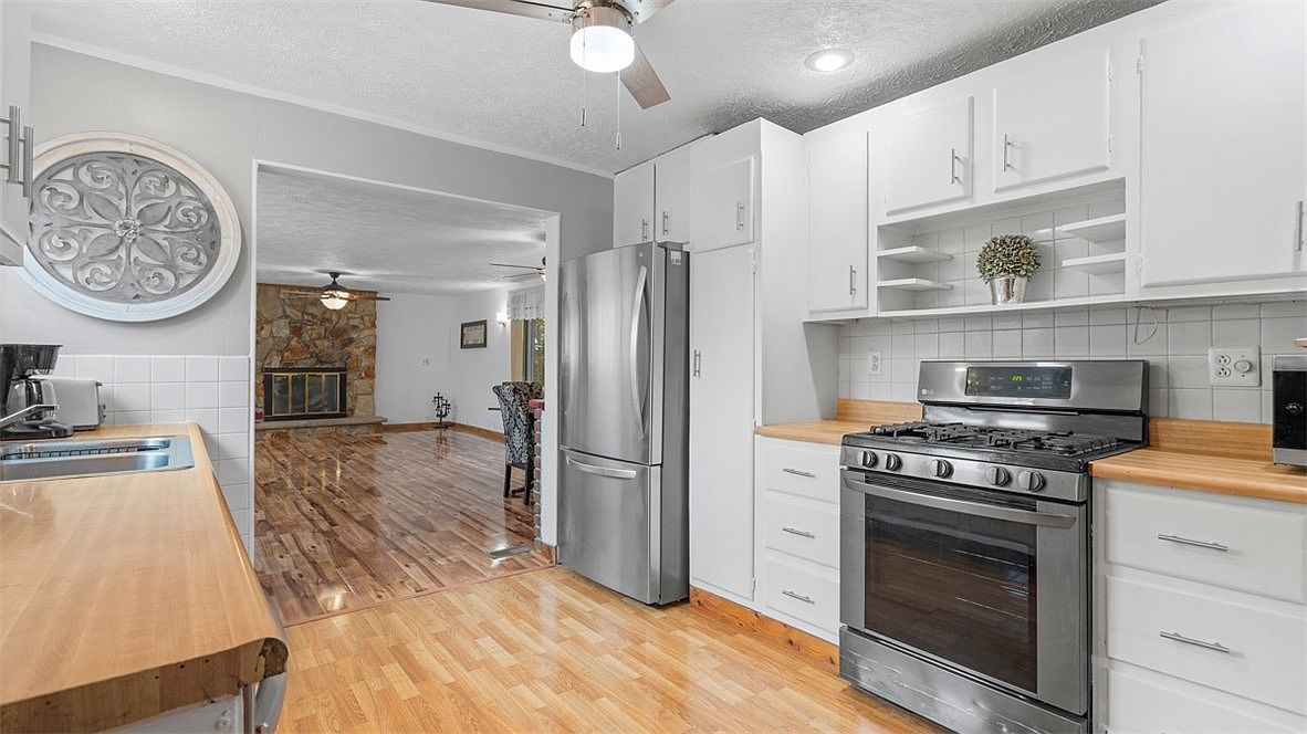 203 Burch Dr Coraopolis, PA 15108  | Single Family