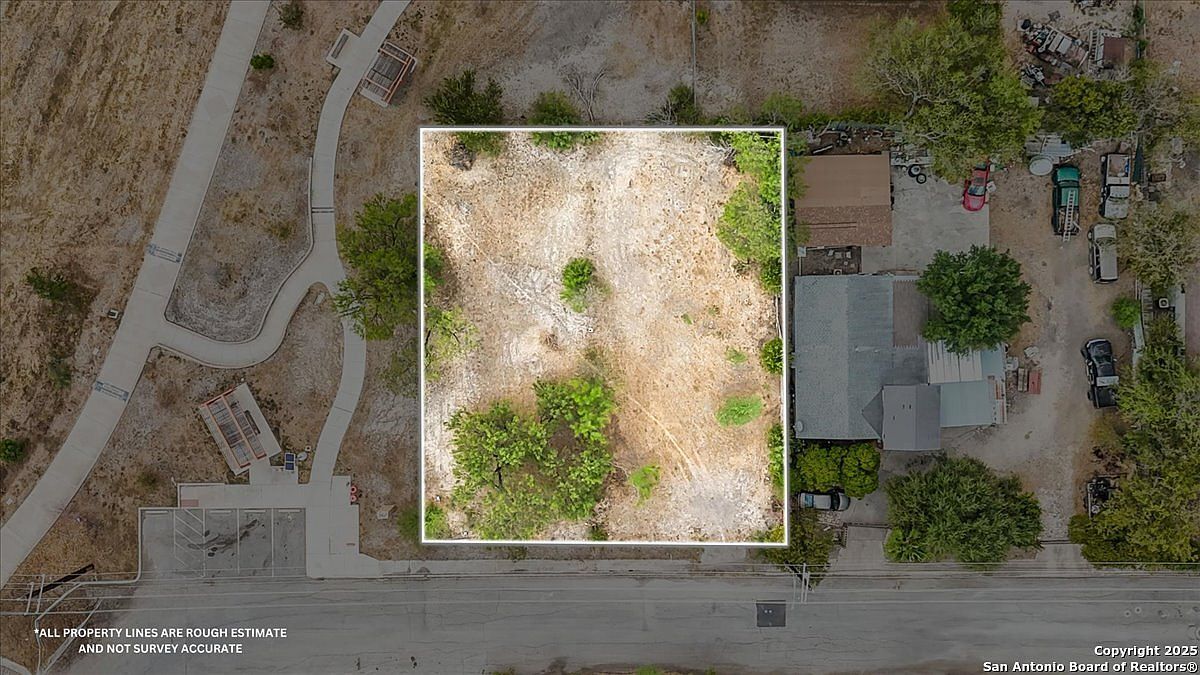 331 N San Ignacio Ave #25&26 San Antonio, TX 78237  | Land/Lot