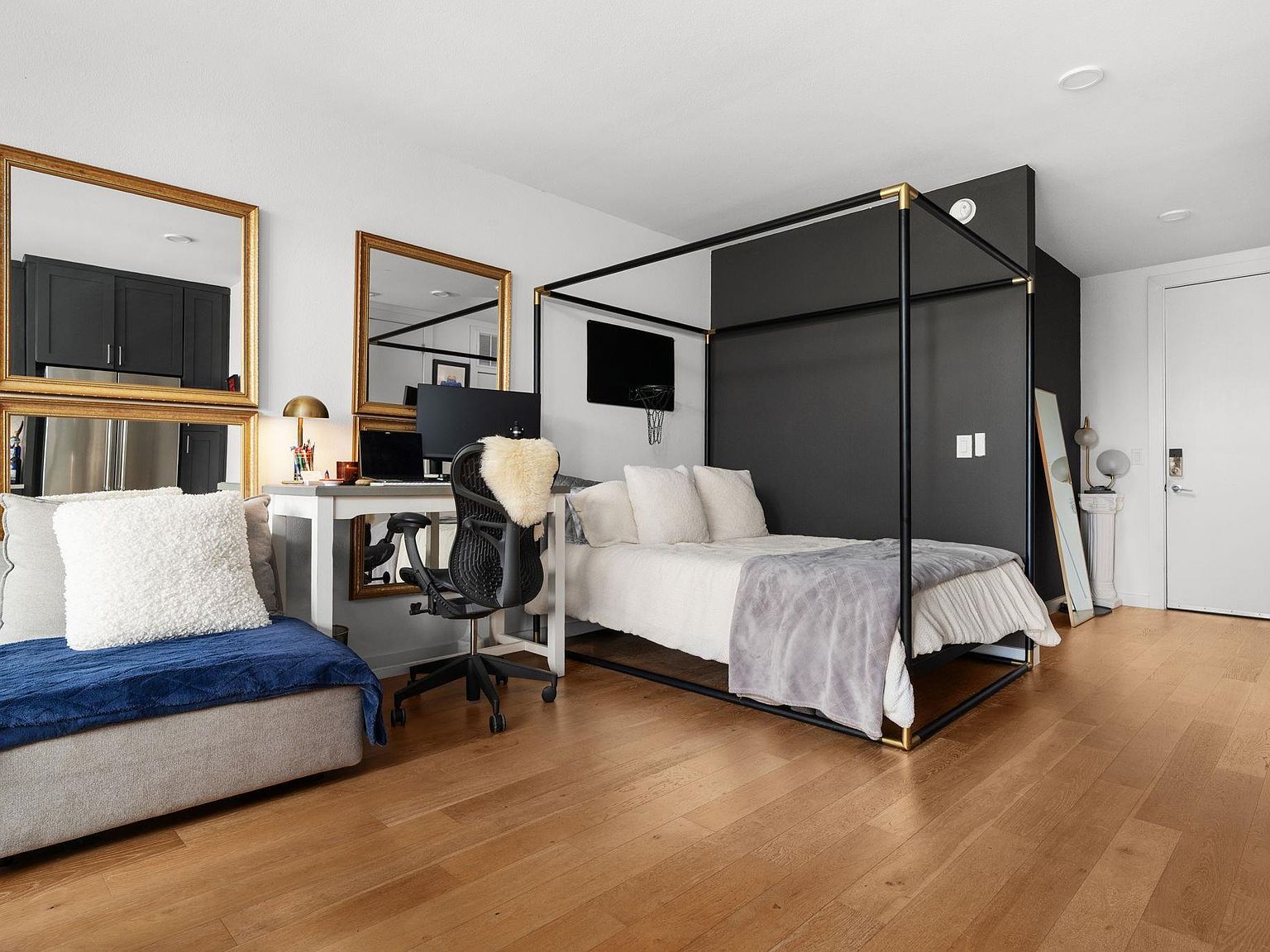 900 S 1st St #320 Austin, TX 78704  | Condominium