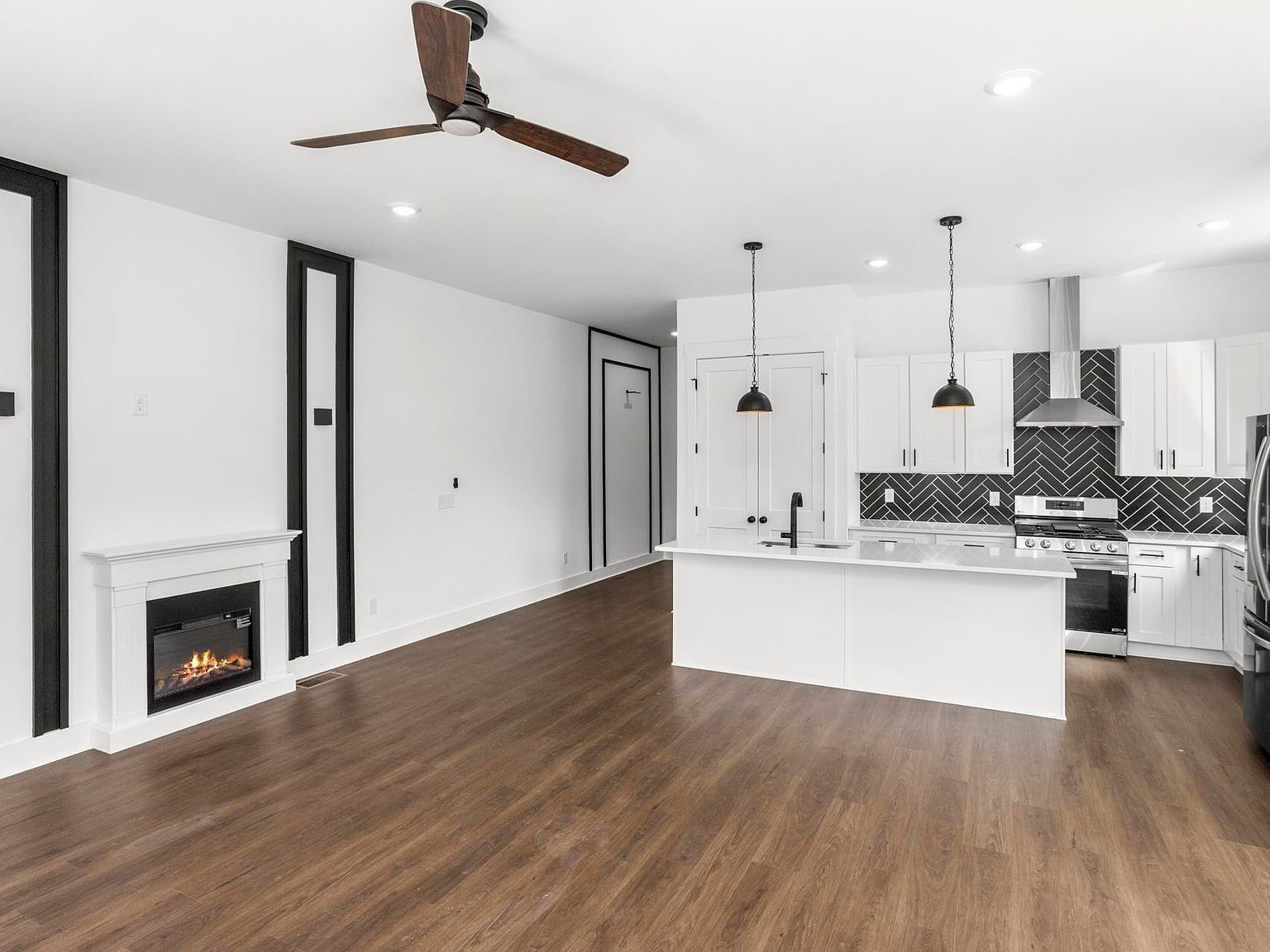 2213 18th Ave N Nashville, TN 37208  | Single Family