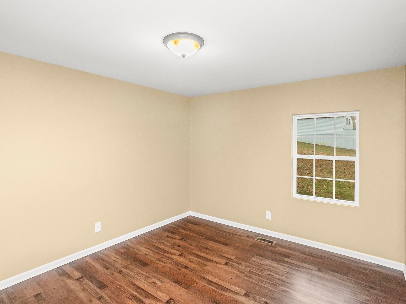 1429 109s Hwy Gallatin, TN 37066  | Single Family