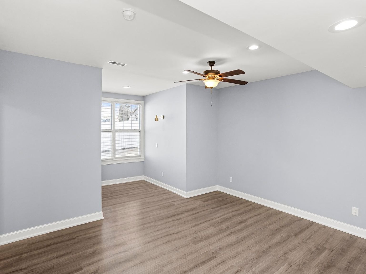 239 E Bledsoe St Gallatin, TN 37066  | Single Family