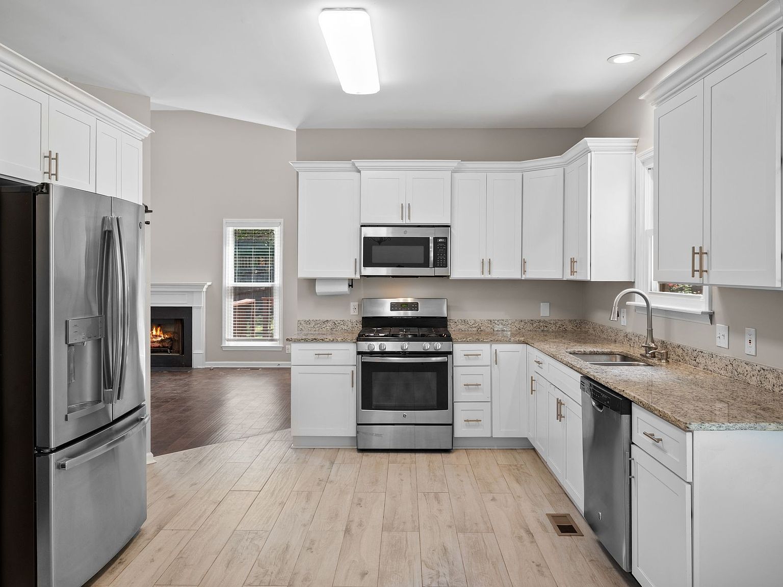 812 Magnolia Ct E Nashville, TN 37221  | Single Family