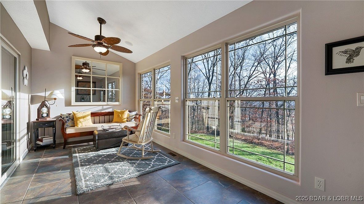 125 Arrowhead Dr Lake Ozark, MO 65049  | Single Family