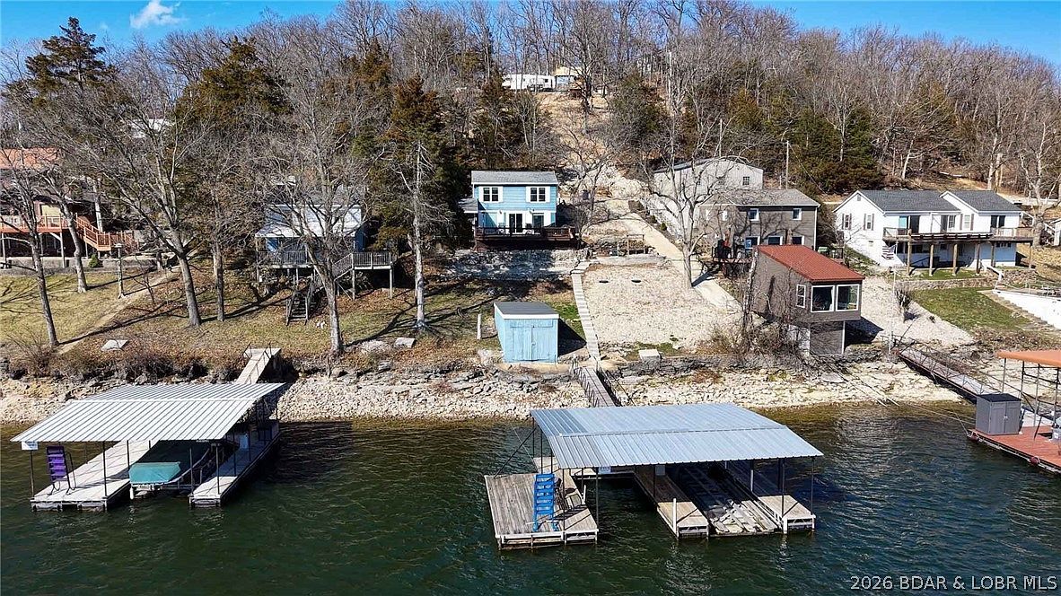 27602 Golden Point Ct Barnett, MO 65011  | Single Family