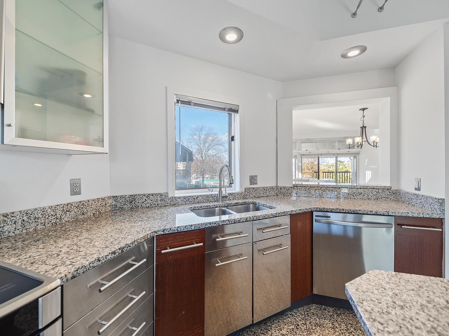 2106 Chesapeake Harbour Dr #202 Annapolis, MD 21403  | Condominium