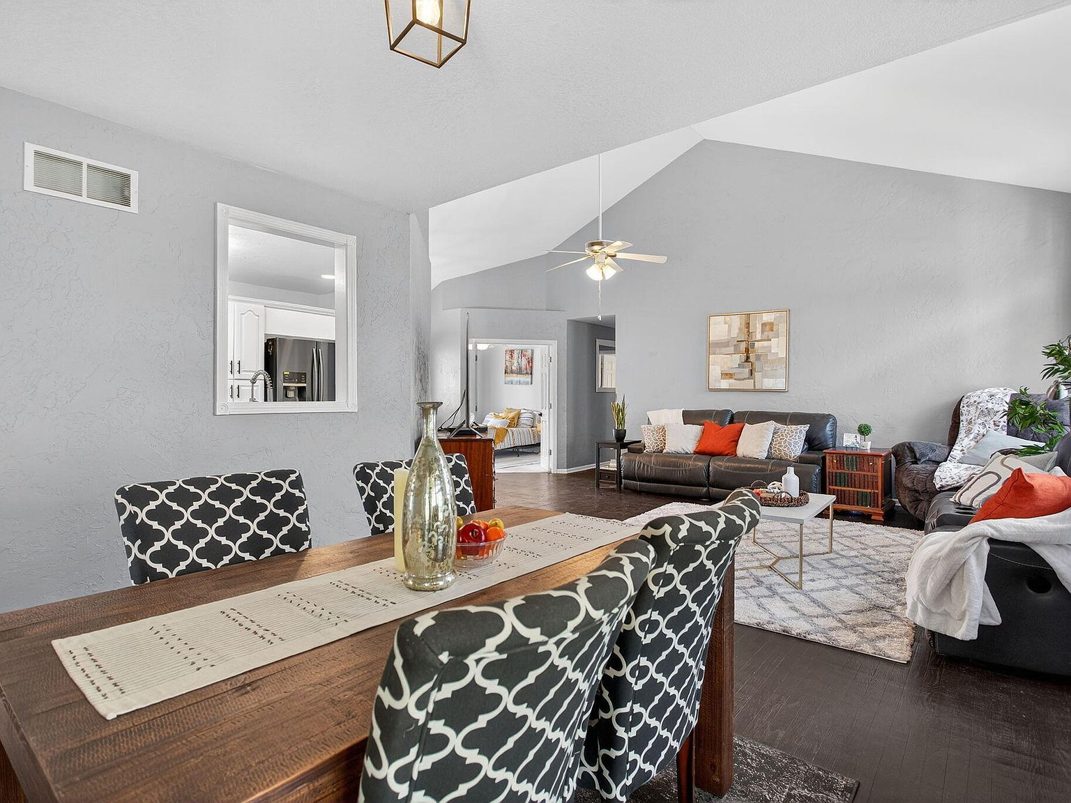 2018 W Coachlight Dr Jackson, MI 49201  | Single Family