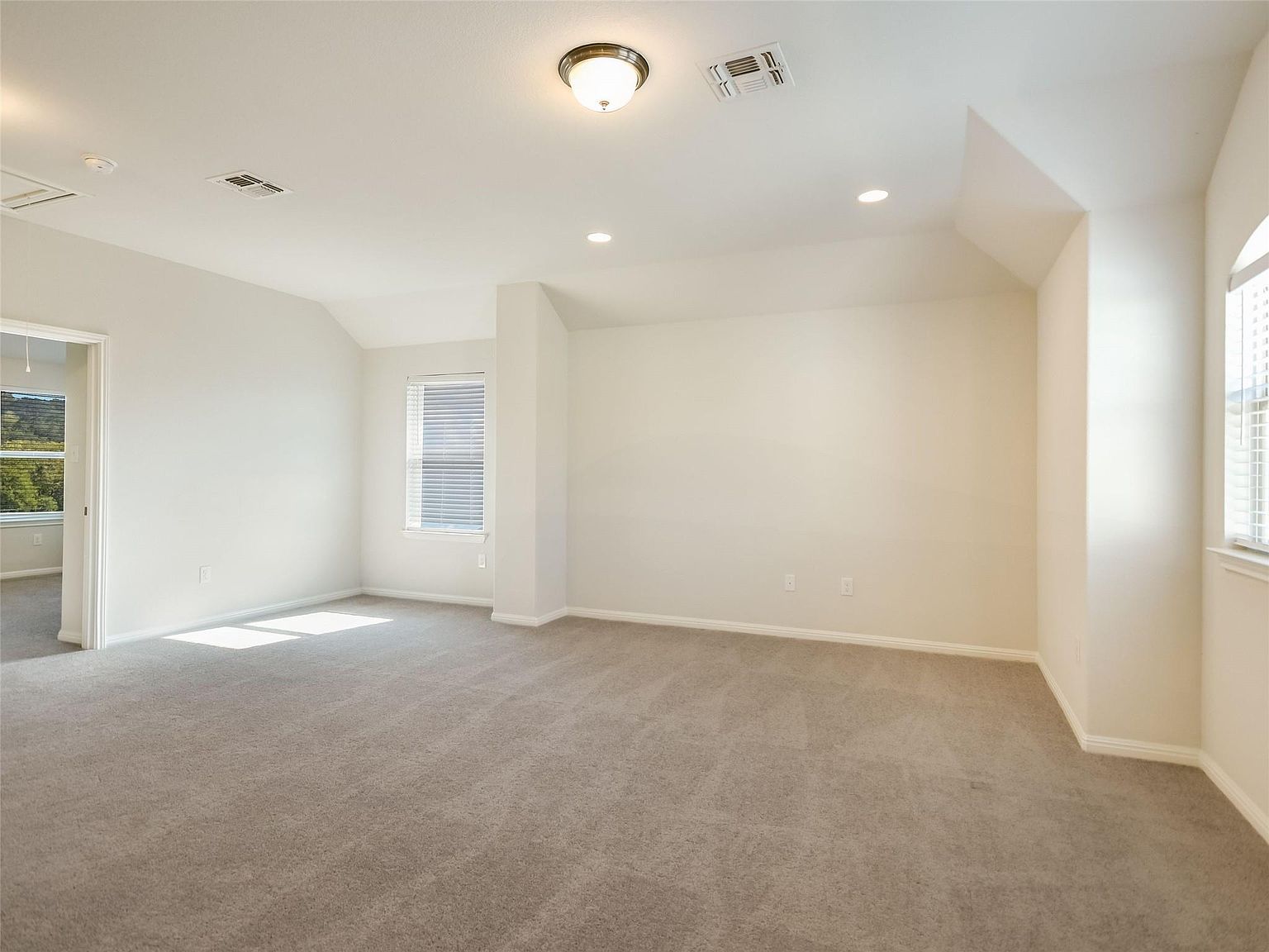 820 Goldilocks Ln Manchaca, TX 78652  | Single Family