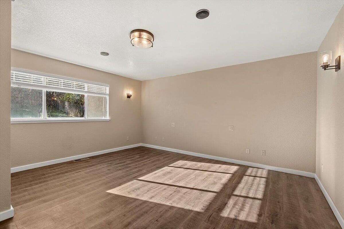 6650 Humboldt Hill Rd Eureka, CA 95503 | Single Family