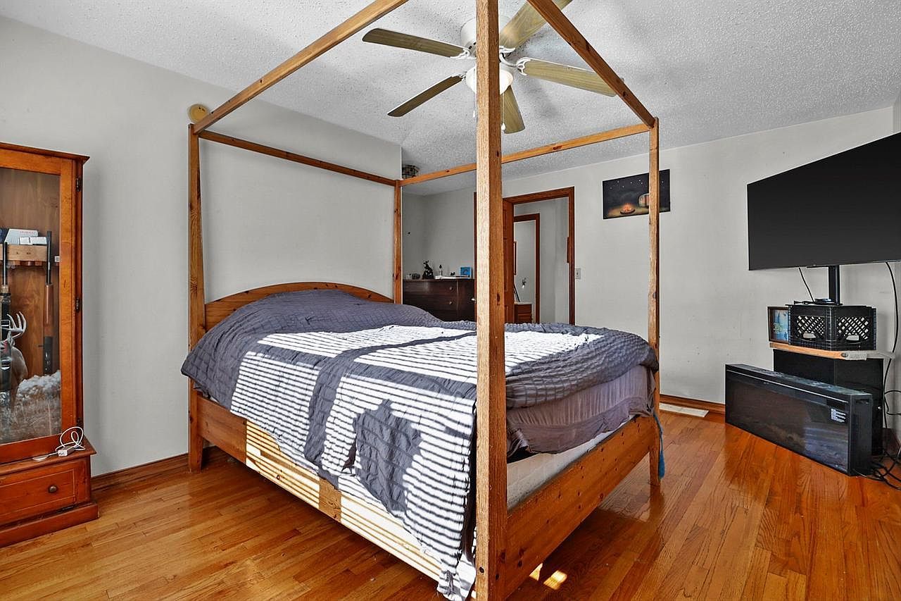 N3199 Hickory Rd Lake Geneva, WI 53147 | Single Family