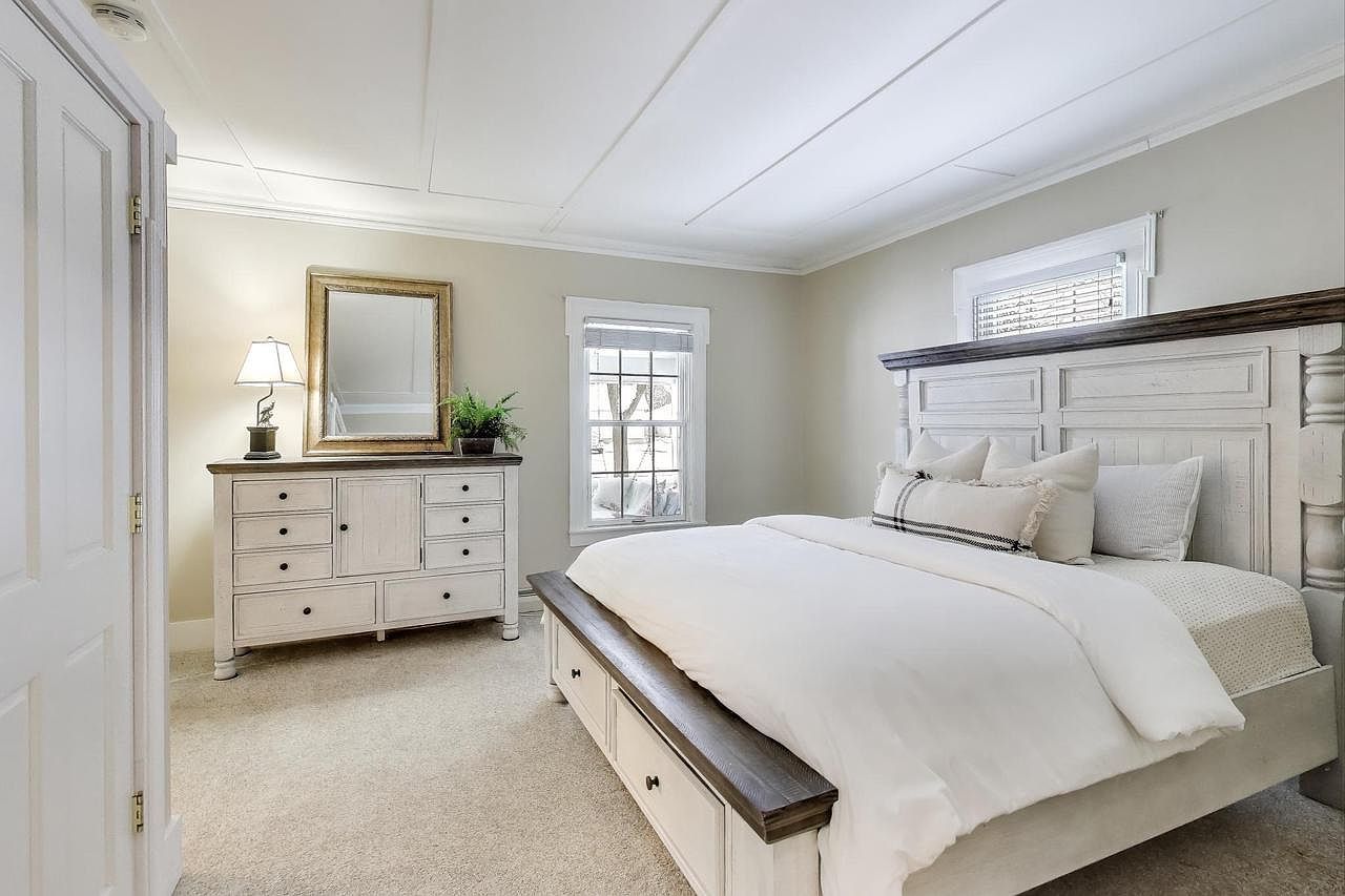 332 Maxwell St Lake Geneva, WI 53147  | Single Family