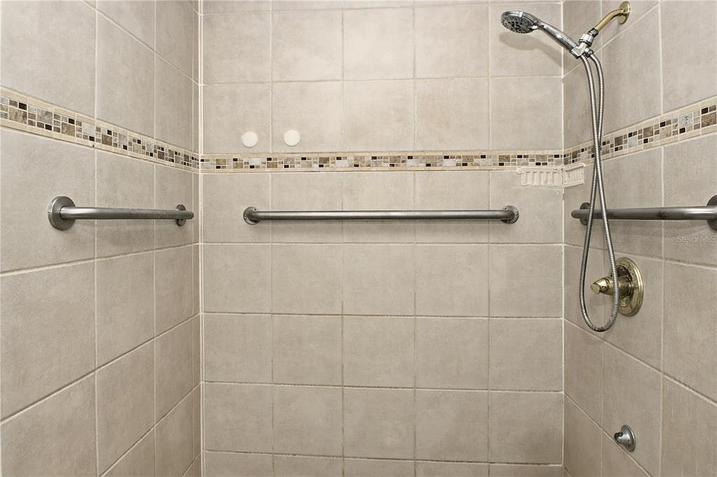 103 Fairlane Cir Sanford, FL 32773  | Single Family