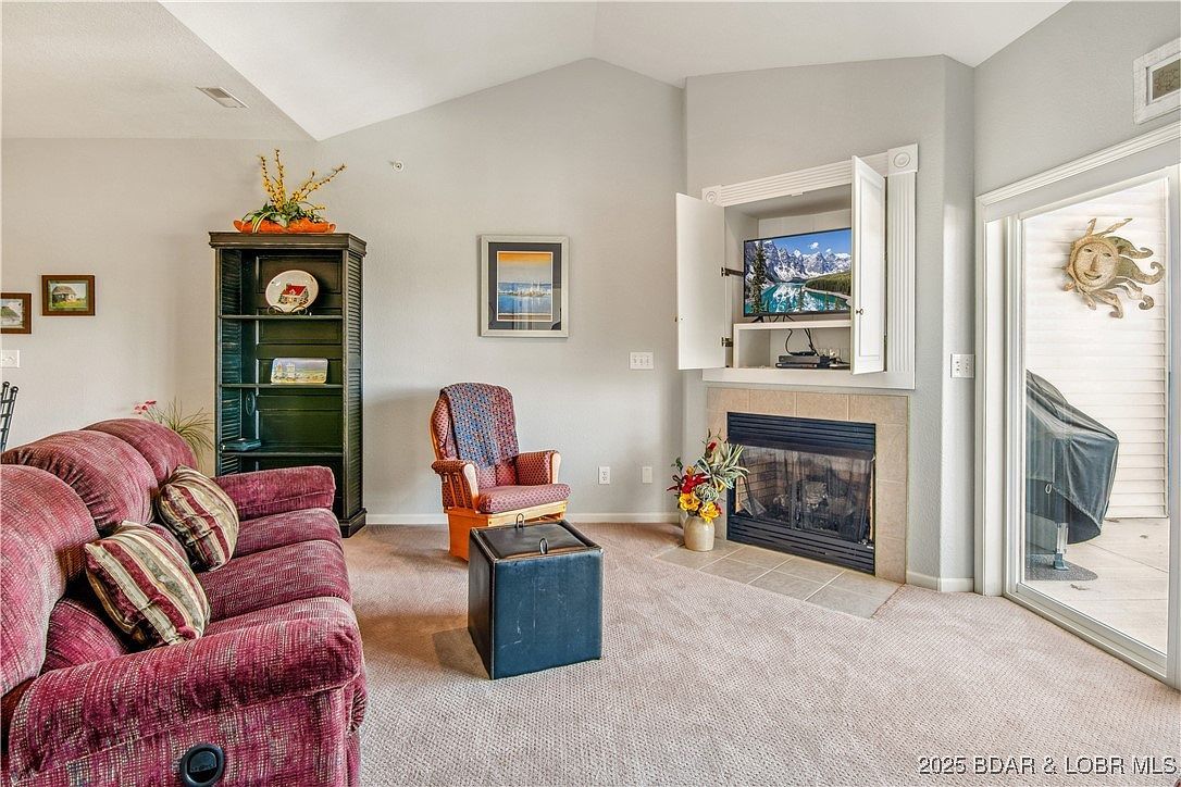 151 Upper Monarch Cove Dr #6B Lake Ozark, MO 65049  | Condominium
