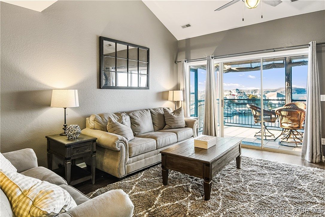 51 Westshore Falls Ct #4A Lake Ozark, MO 65049 | Condominium
