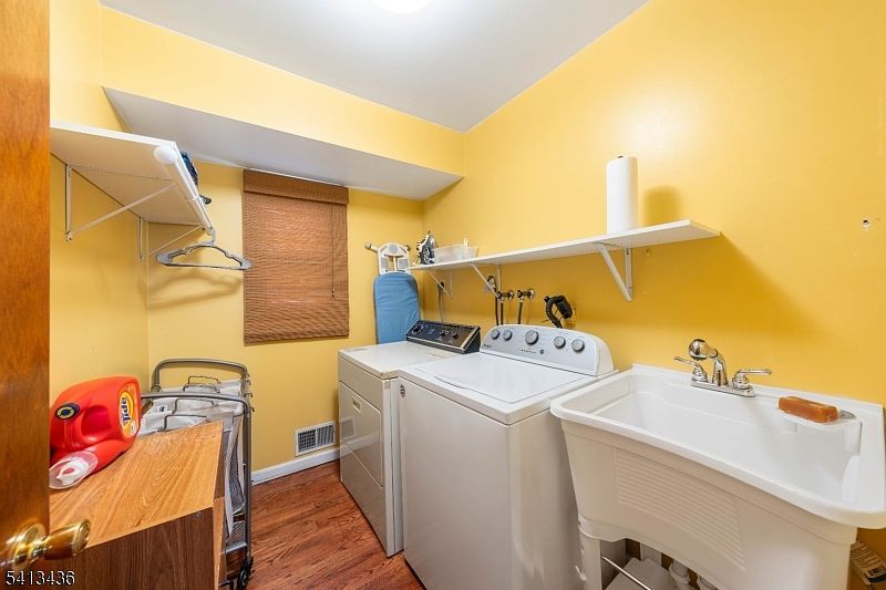 120 Parkside Dr Union, NJ 07083 | Single Family