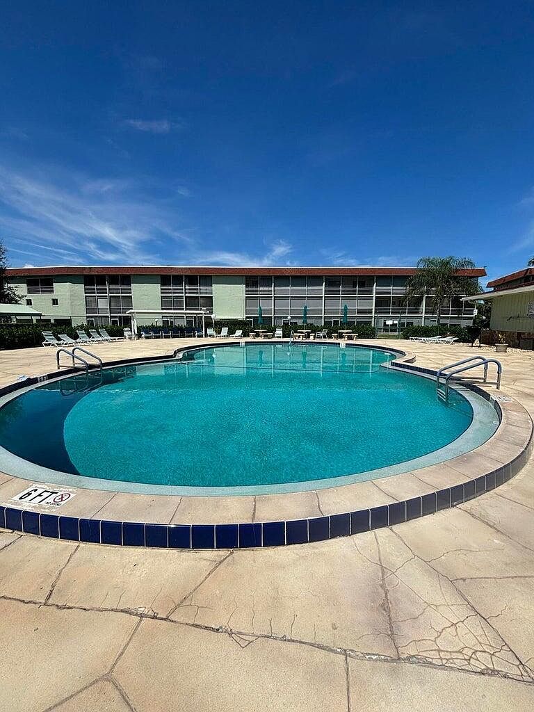 3400 Springdale Blvd APT 217 Palm Springs, FL 33461 | Condominium