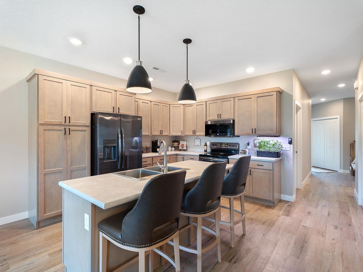 1224 Zitkala Sa Trl Vermillion, SD 57069  | New build