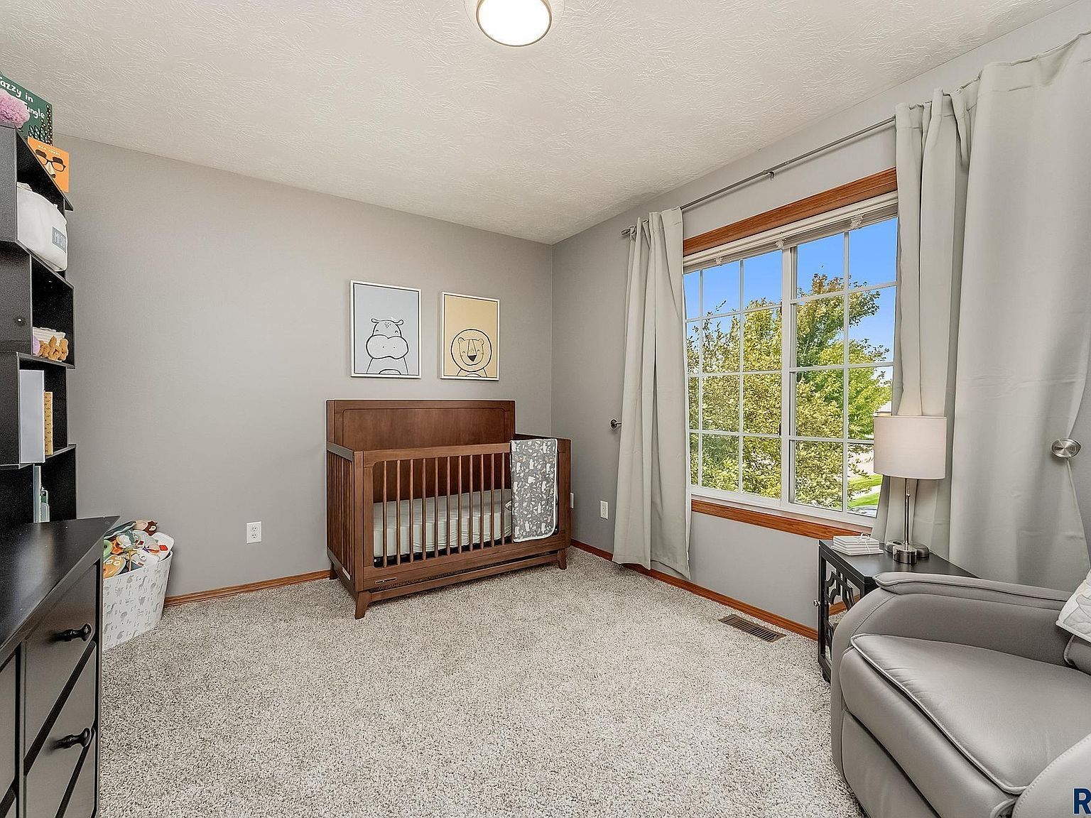 1405 N Conifer Pl Sioux Falls, SD 57107  | Condominium