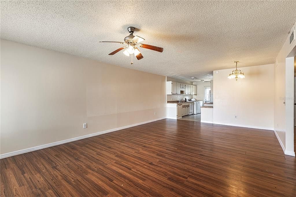 343 E Rosewood Ln UNIT 343 Tavares, FL 32778 | Condominium