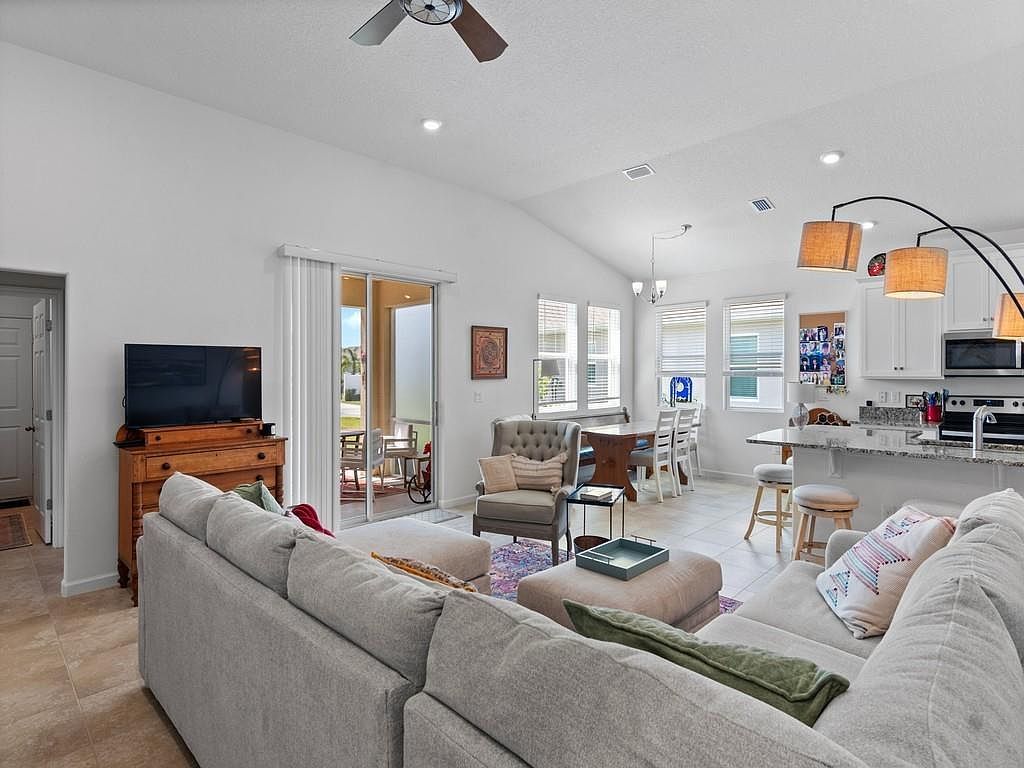 1440 Carriage Ct Vero Beach, FL 32966  | Single Family